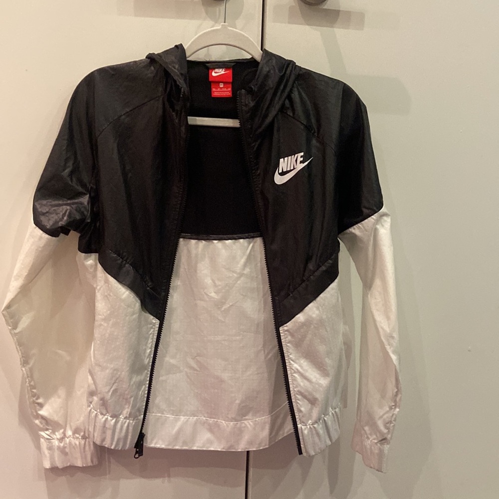 Barely Used, Nike XS Multicolour Wind Jacket - Picture 3 of 4